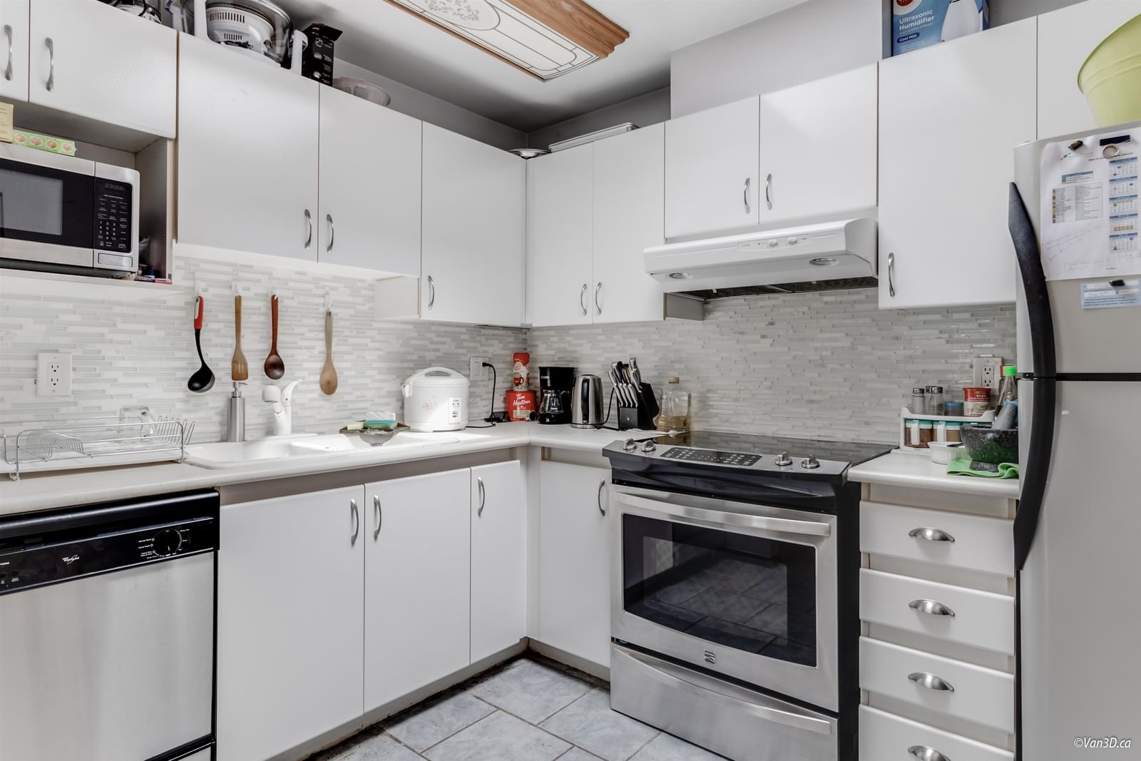 Listing Image 9