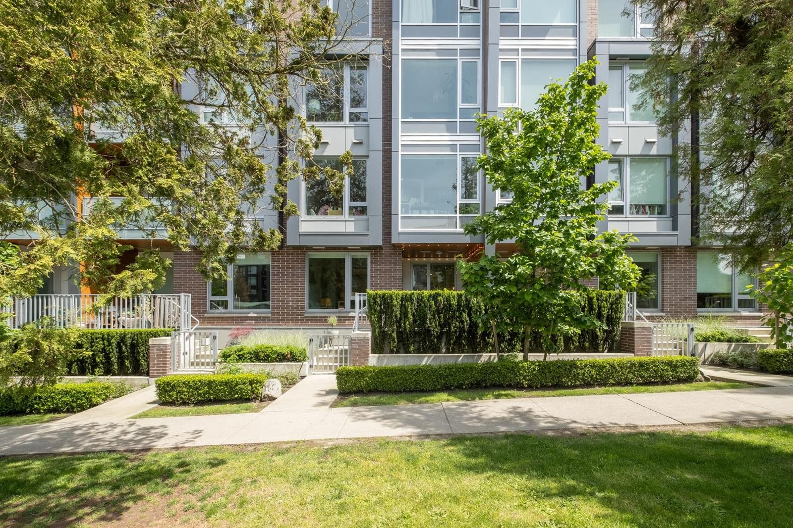 Listing Image 20