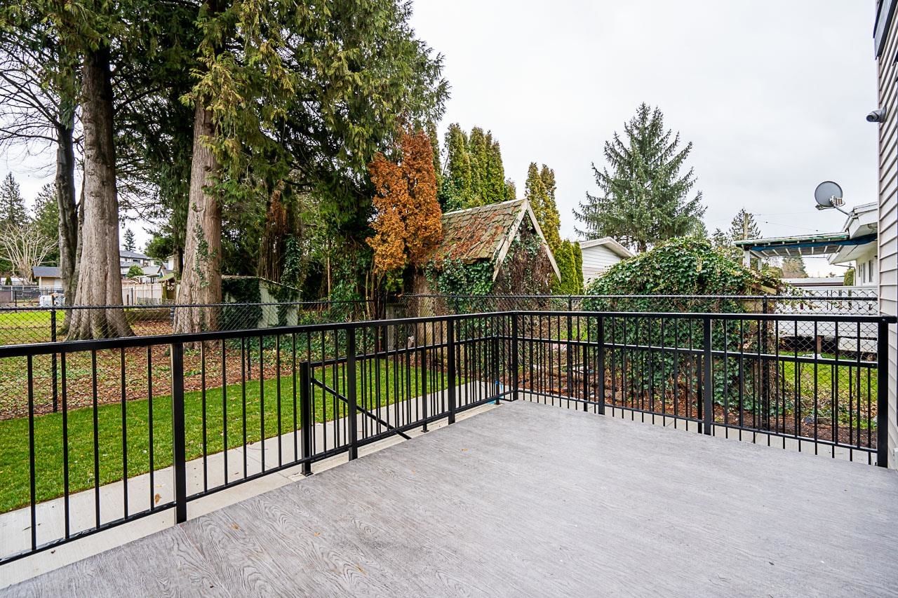 Listing Image 5