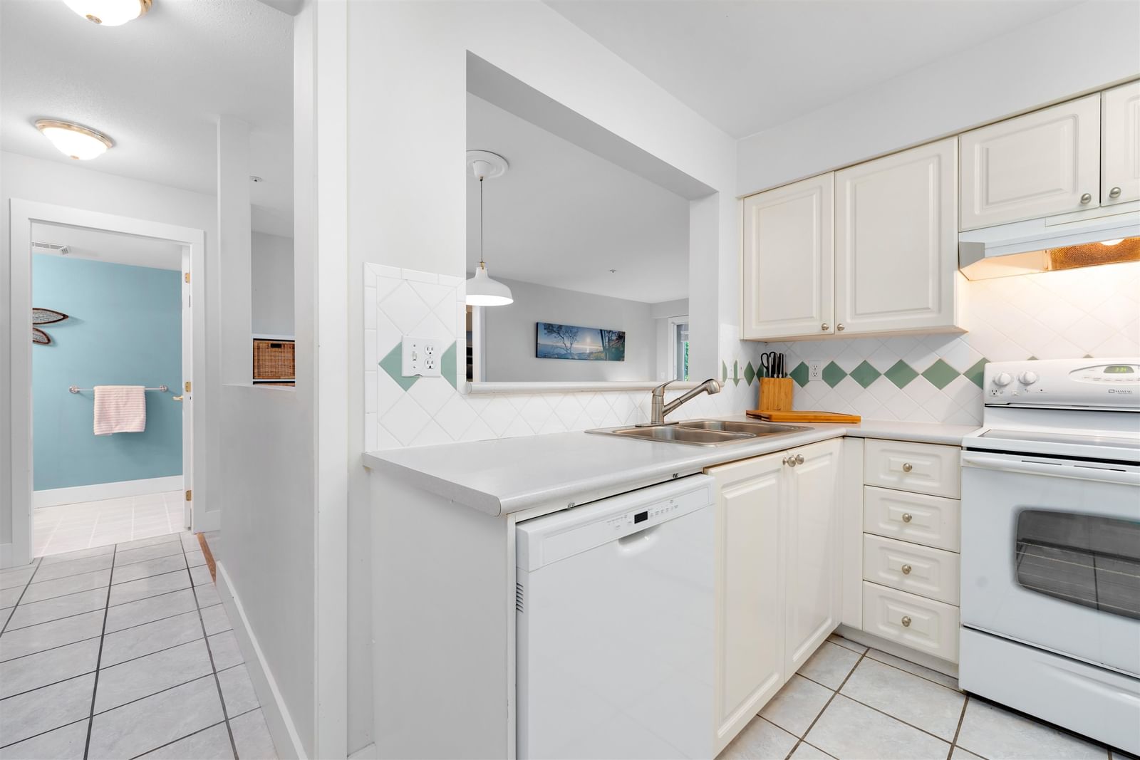 Listing Image 16