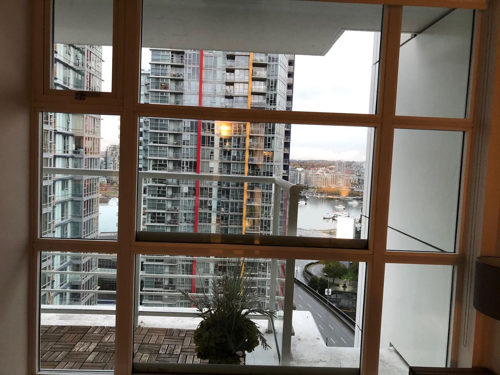 Listing Image 11