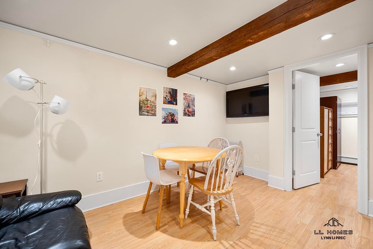 Listing Image 23