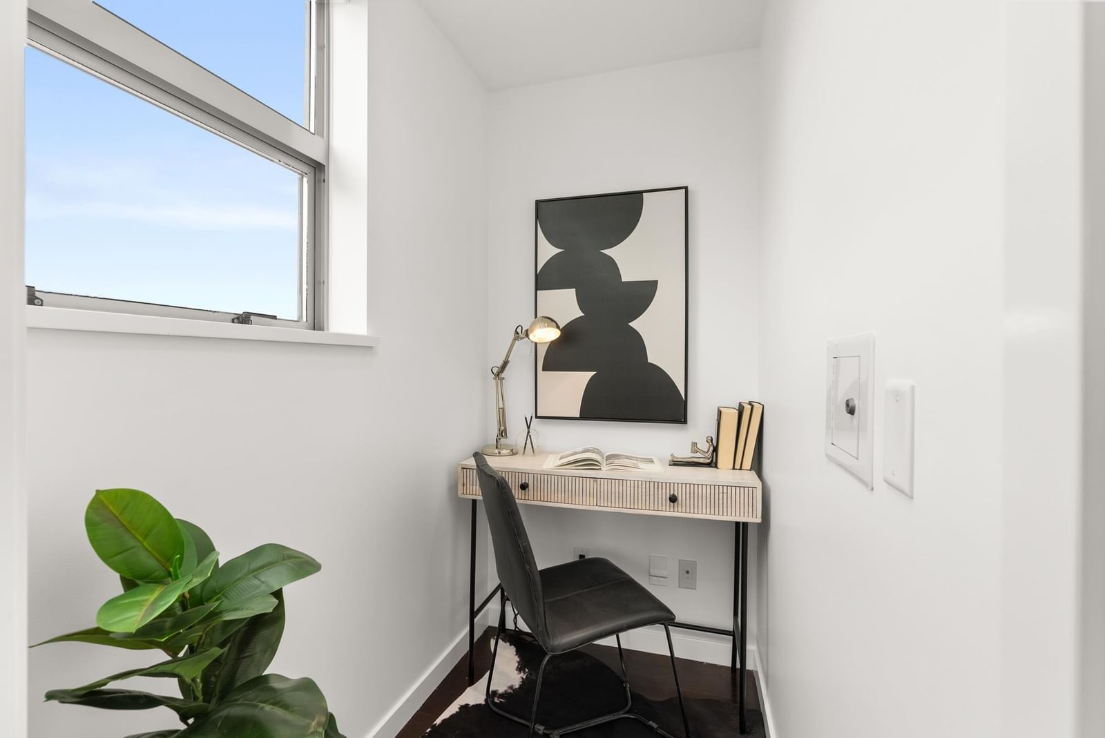 Listing Image 18