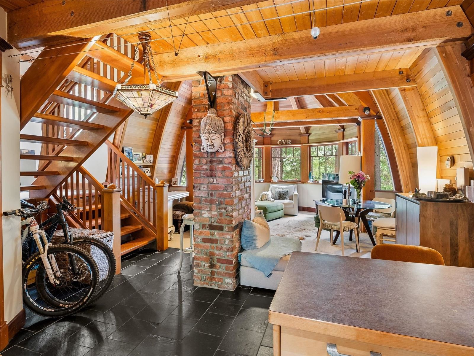 Listing Image 8