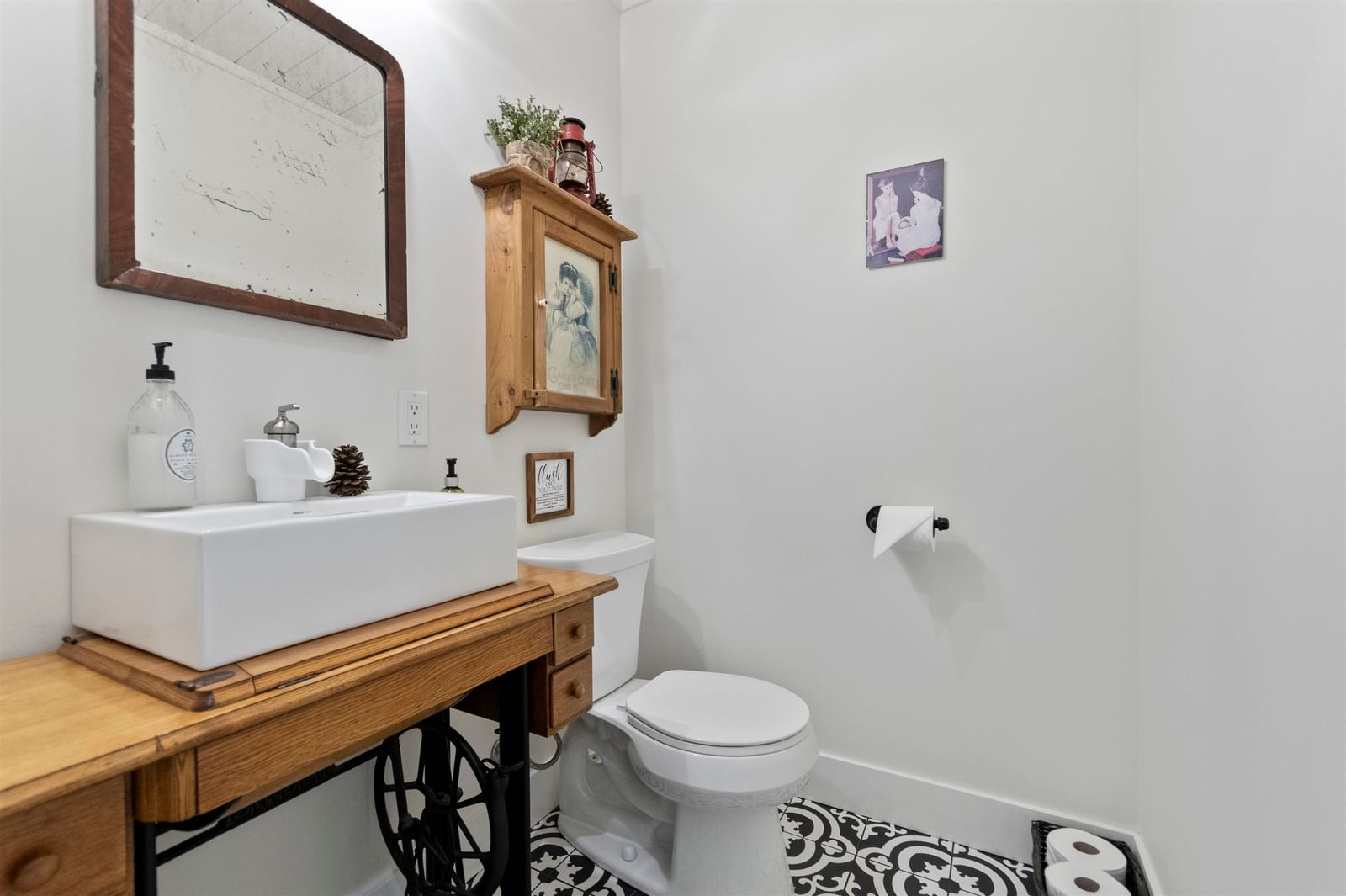 Listing Image 16