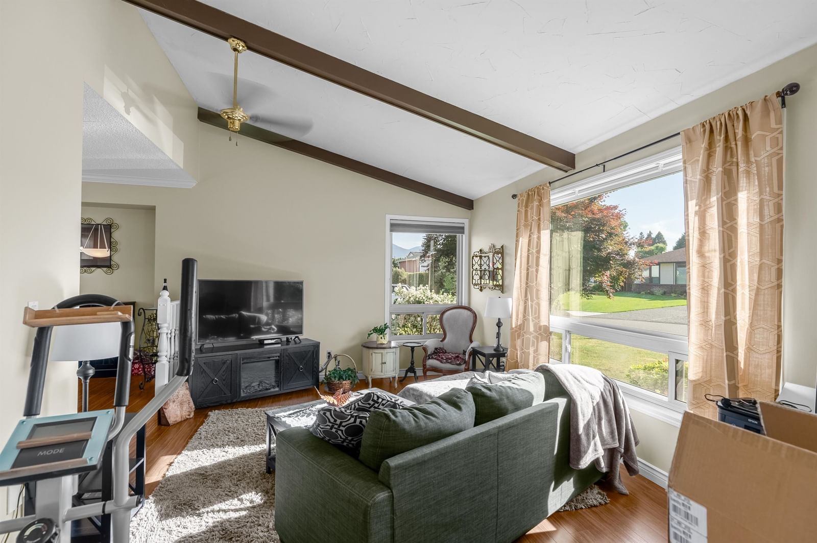 Listing Image 14