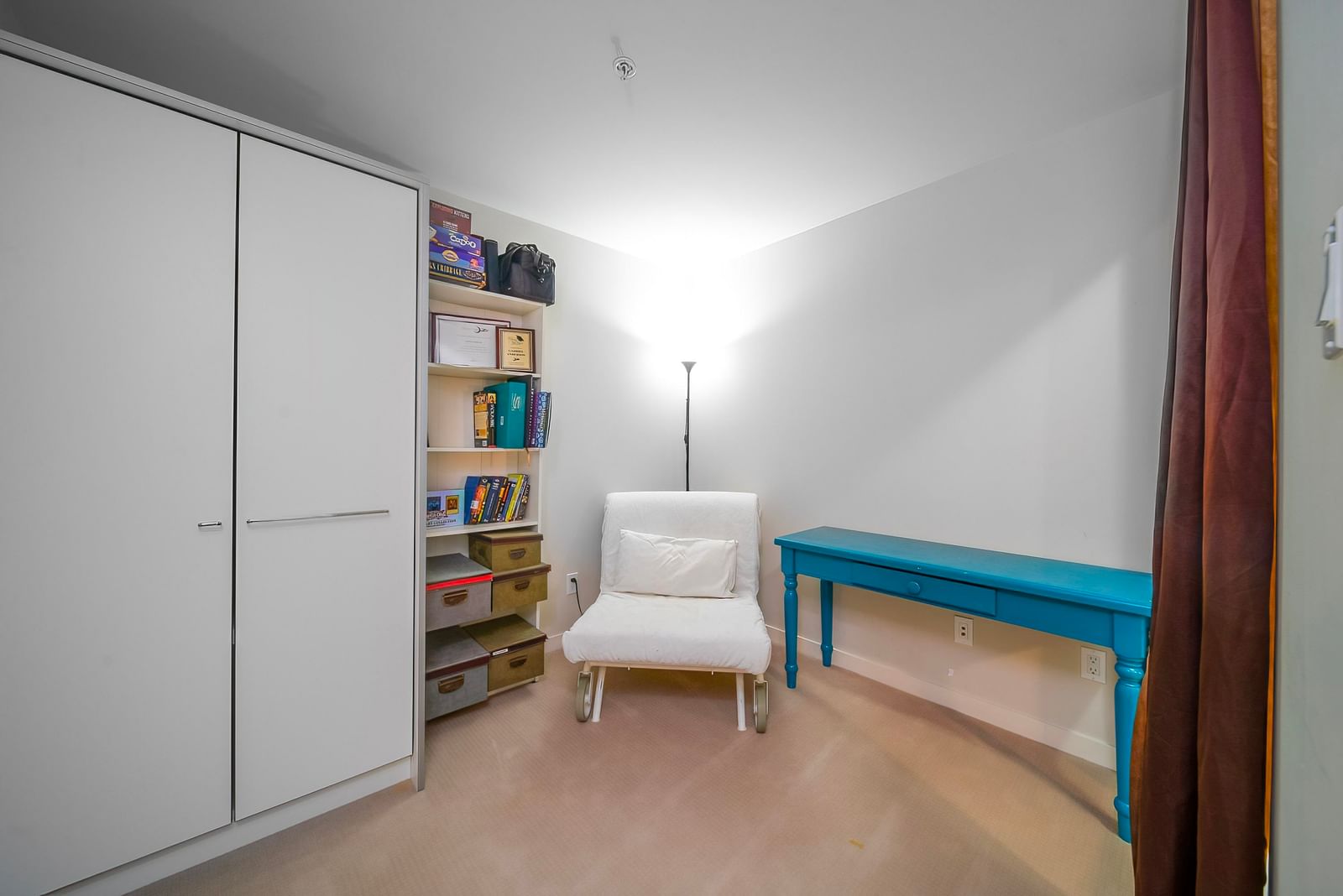 Listing Image 17