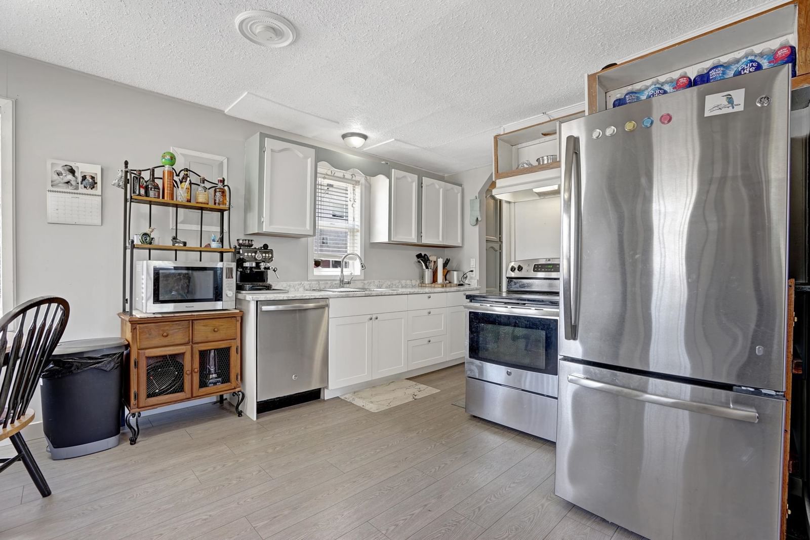 Listing Image 18