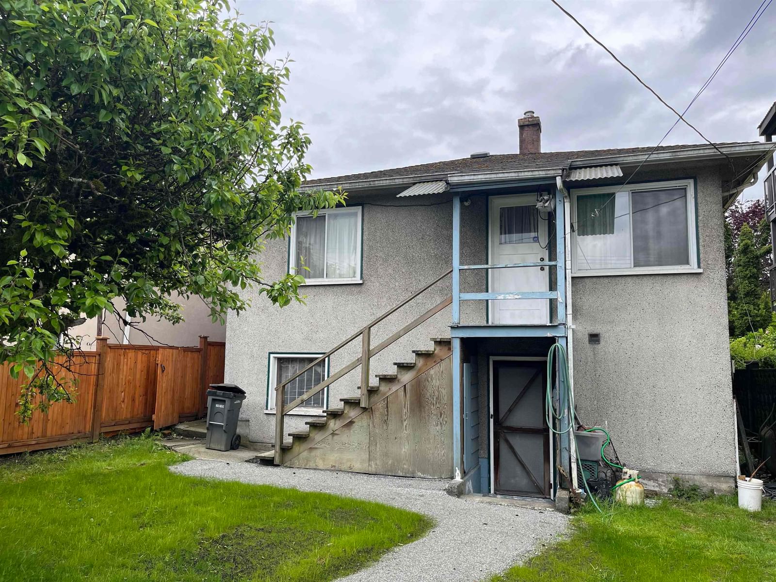 Listing Image 5
