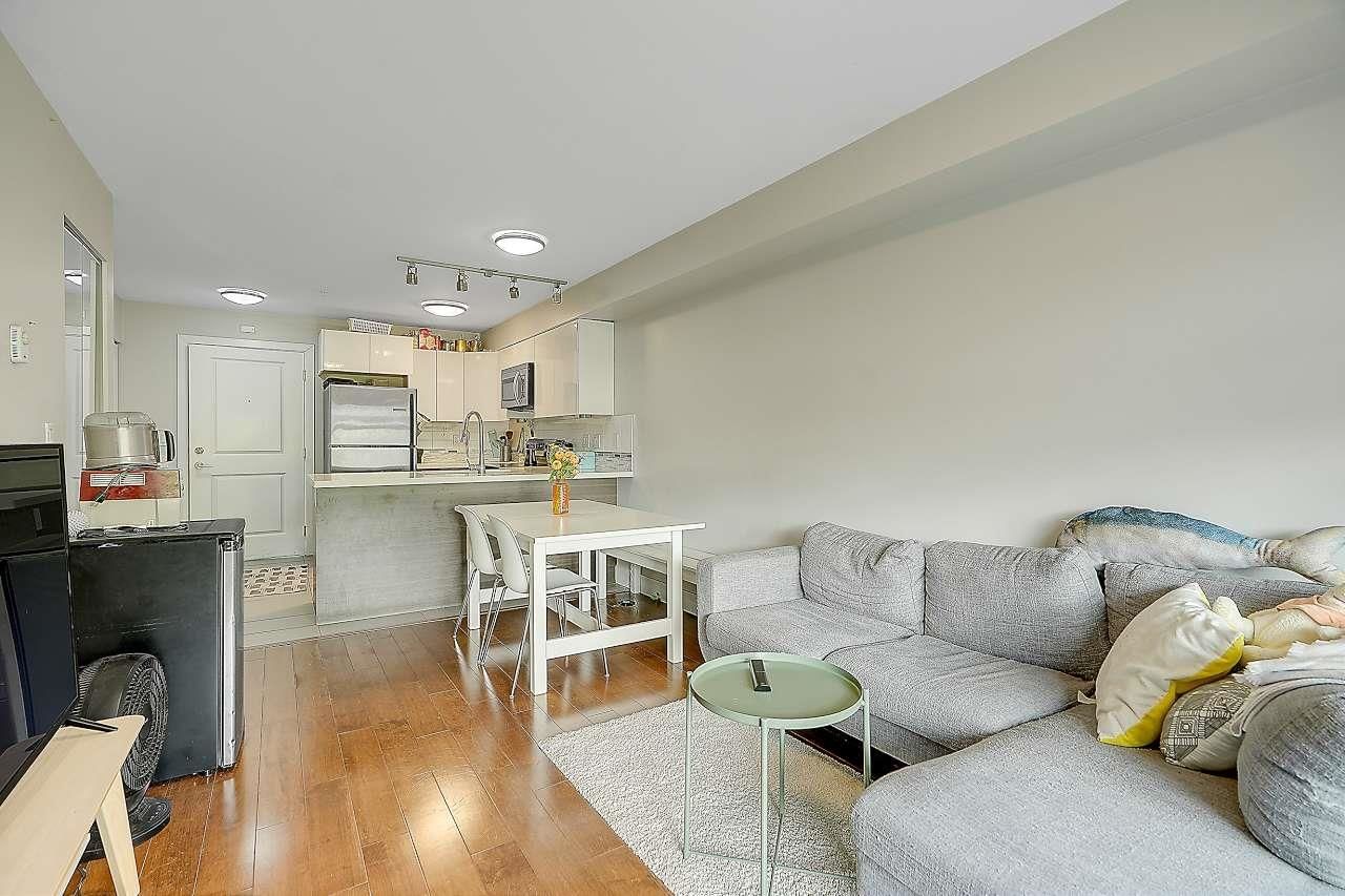 Listing Image 12