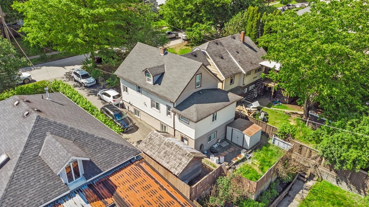 Listing Image 6