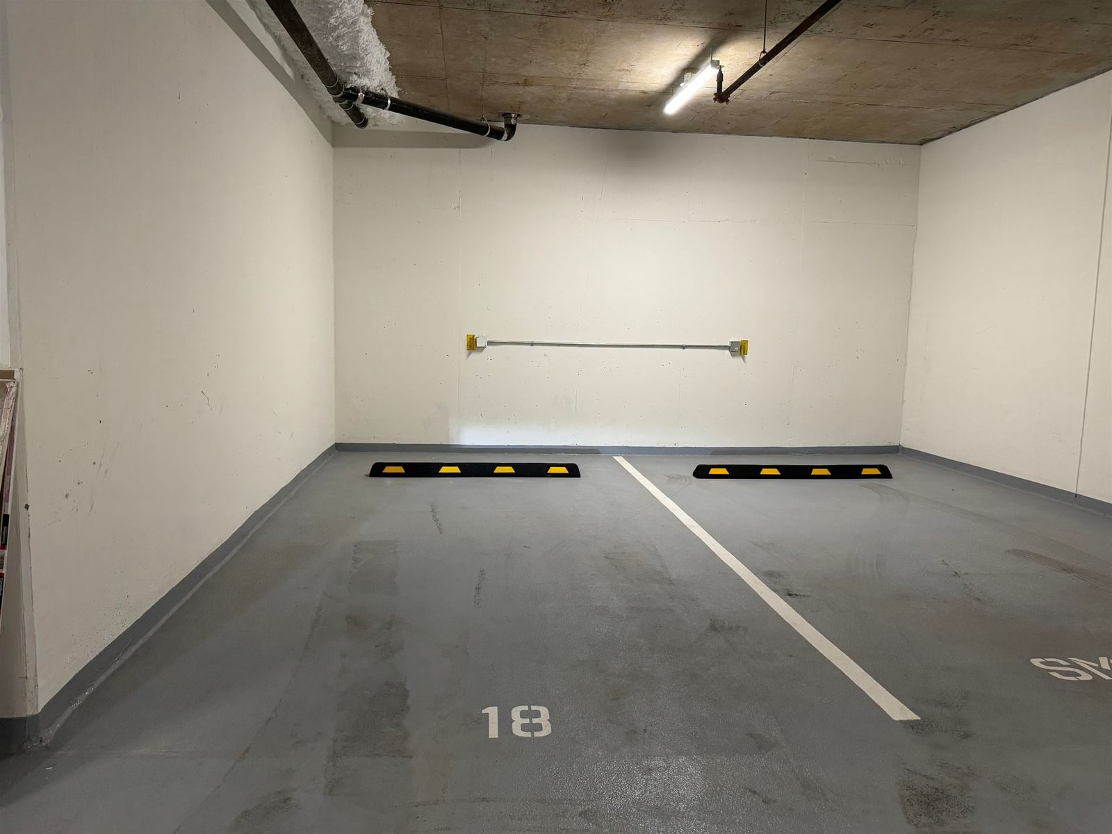 Listing Image 28