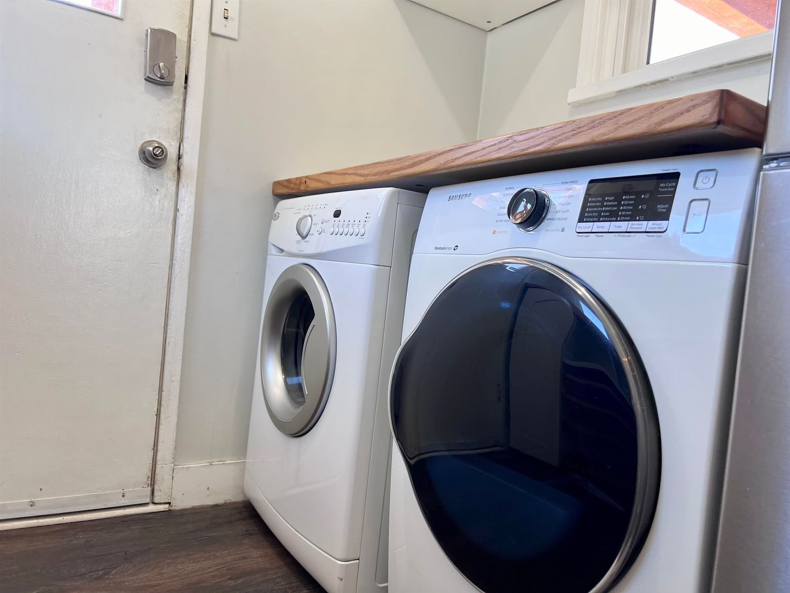 Listing Image 19