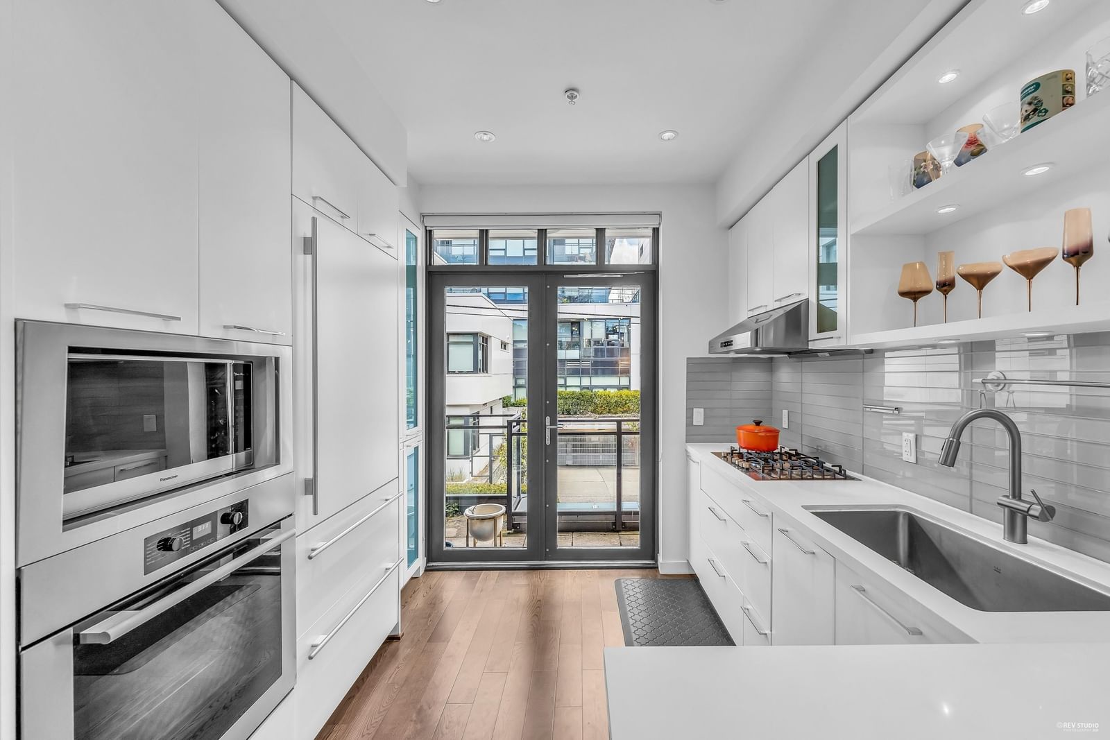 Listing Image 11