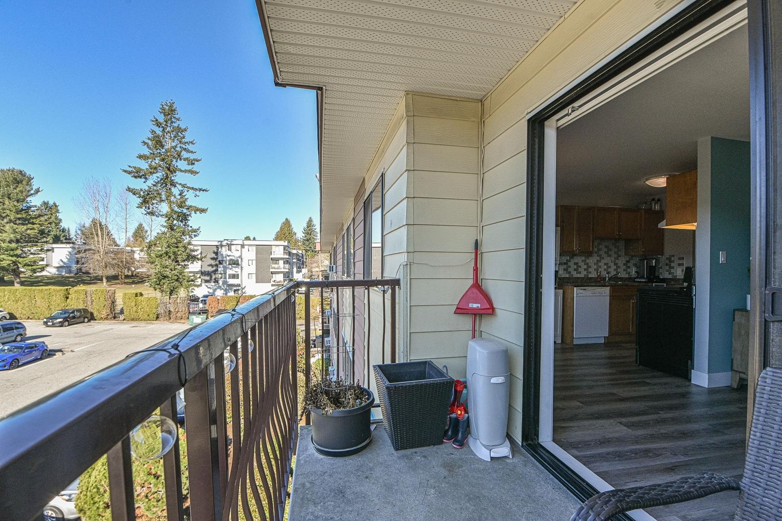Listing Image 25