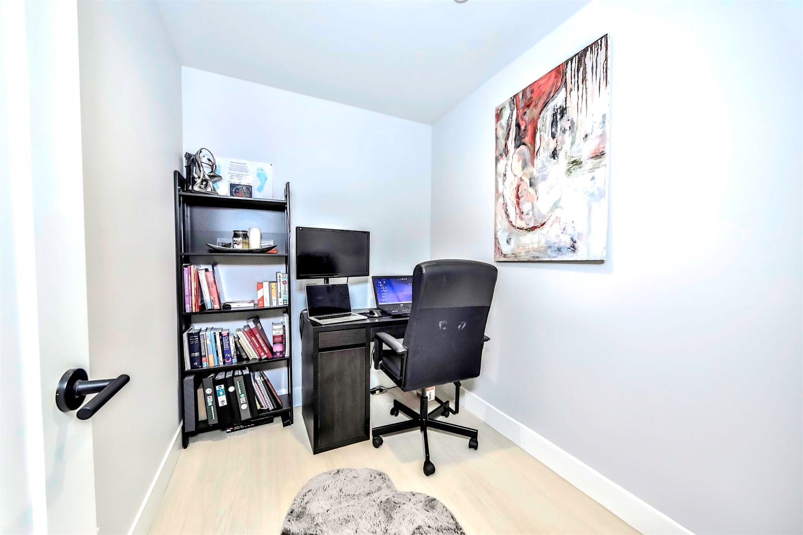 Listing Image 18