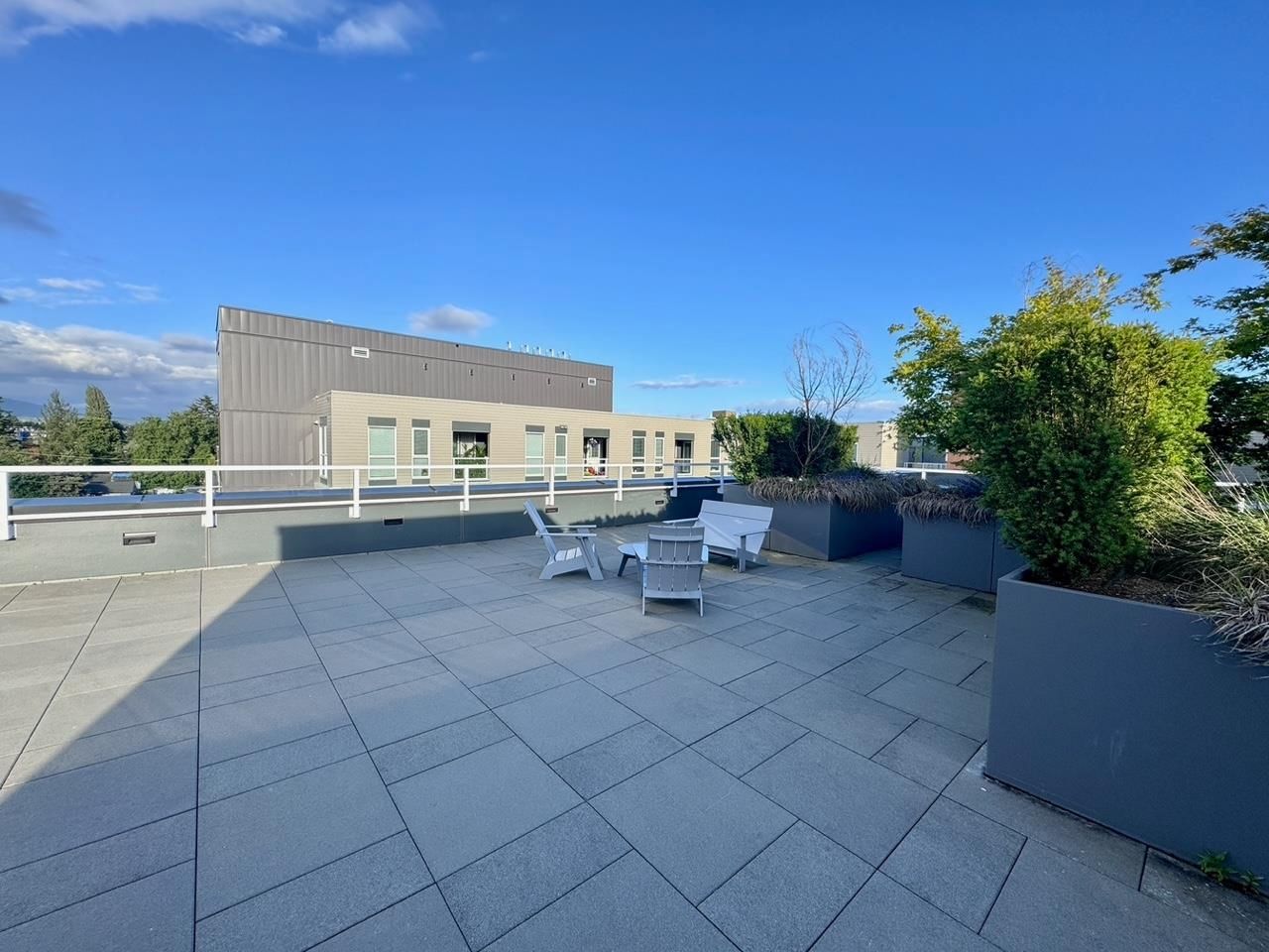 Listing Image 24