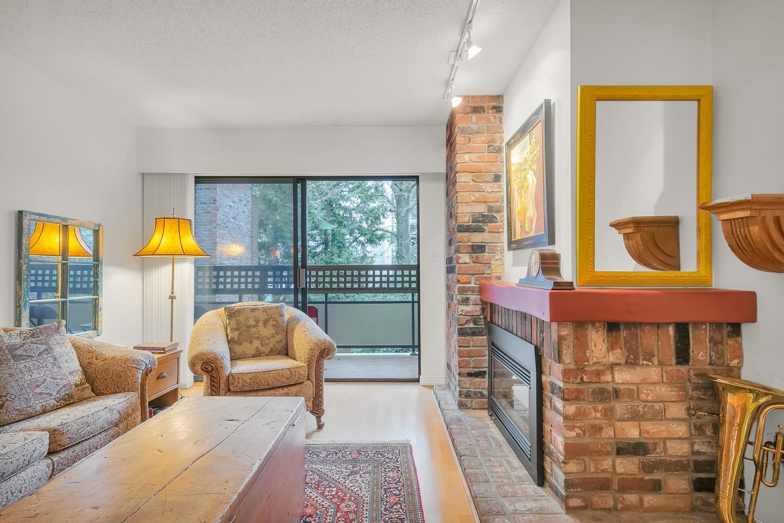 Listing Image 13