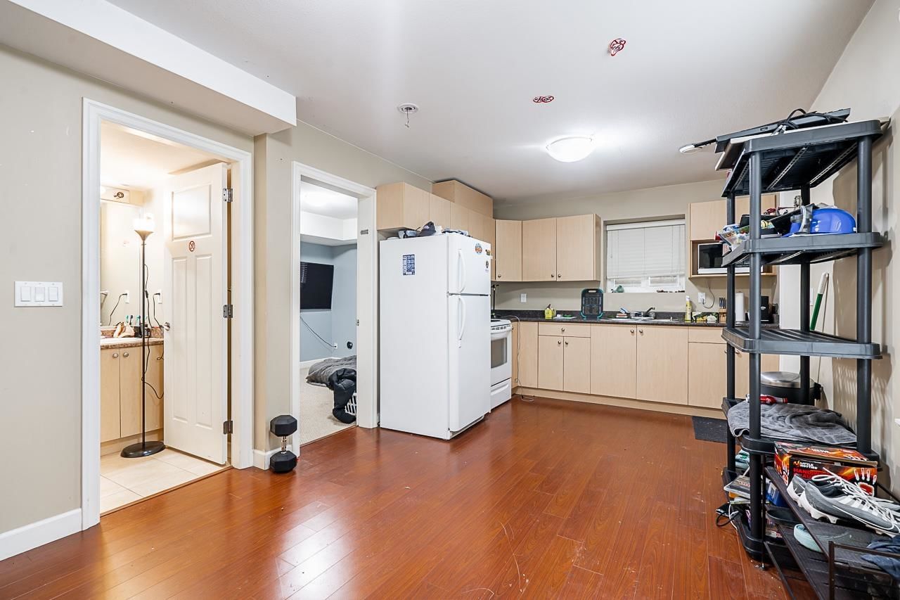 Listing Image 22