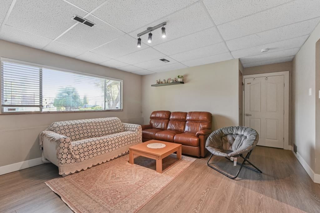 Listing Image 30