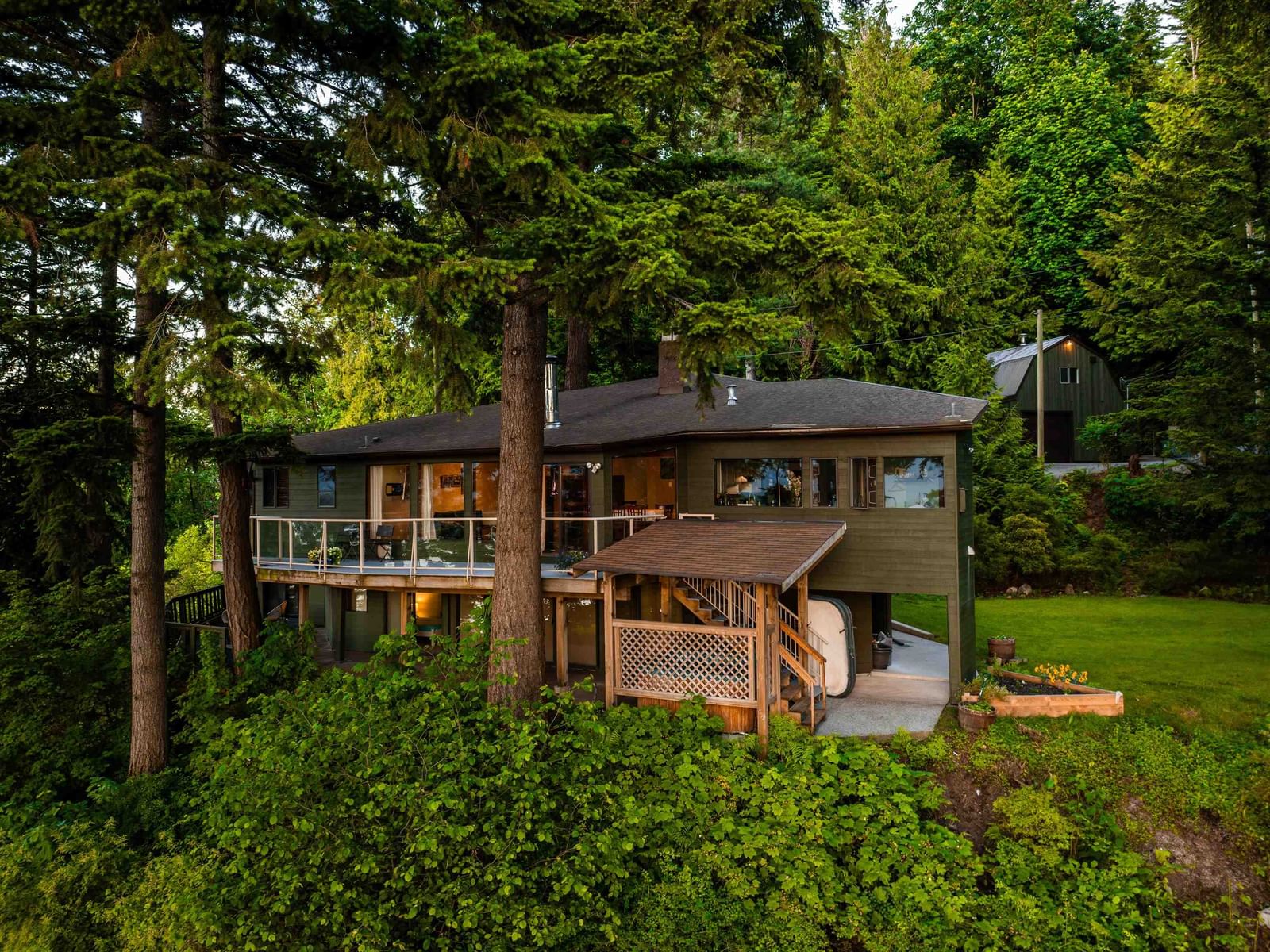 Listing Image 5