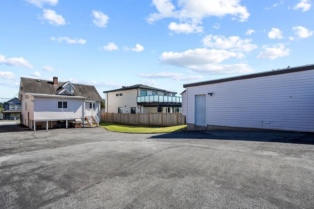 Listing Image 29