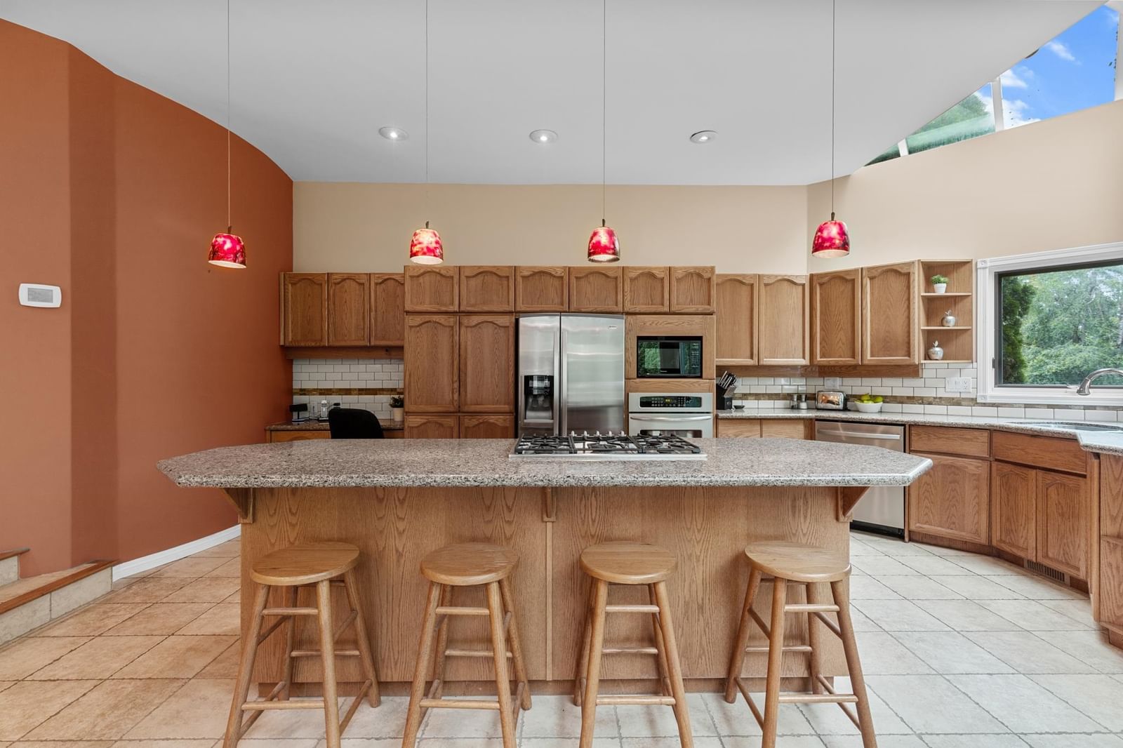 Listing Image 13
