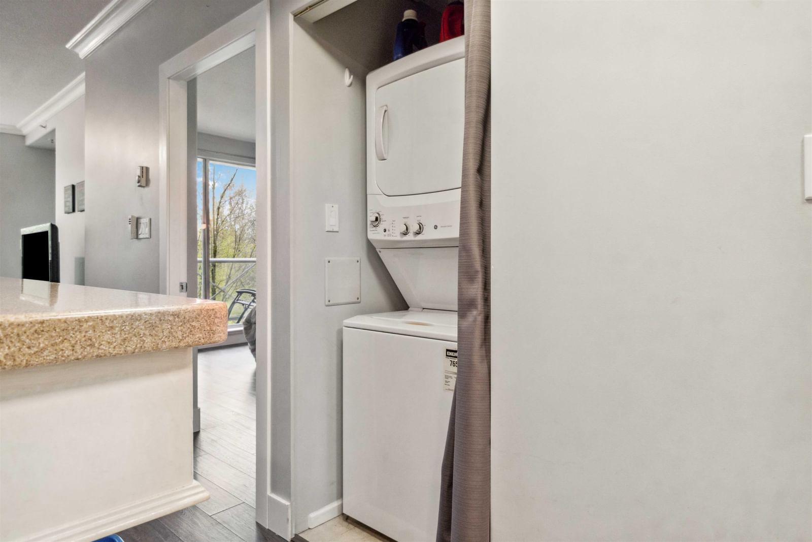 Listing Image 30