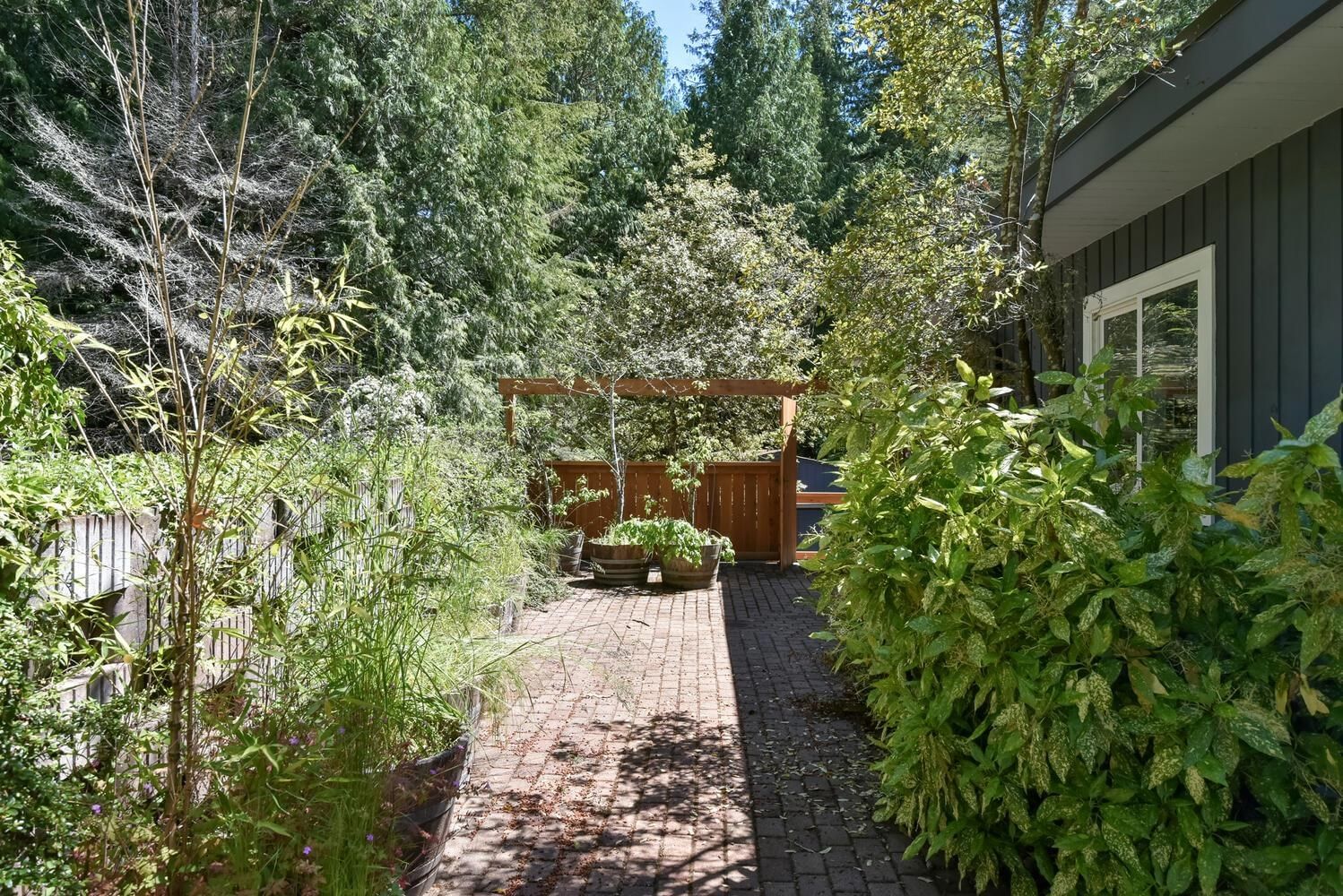 Listing Image 25