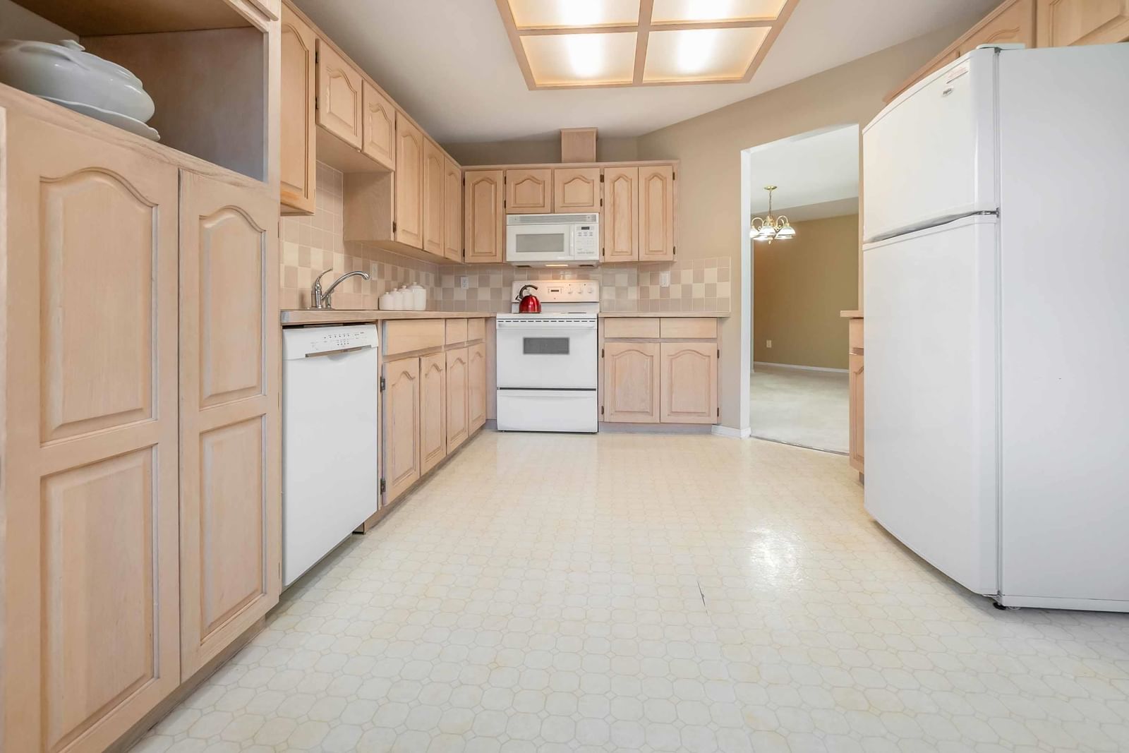 Listing Image 11