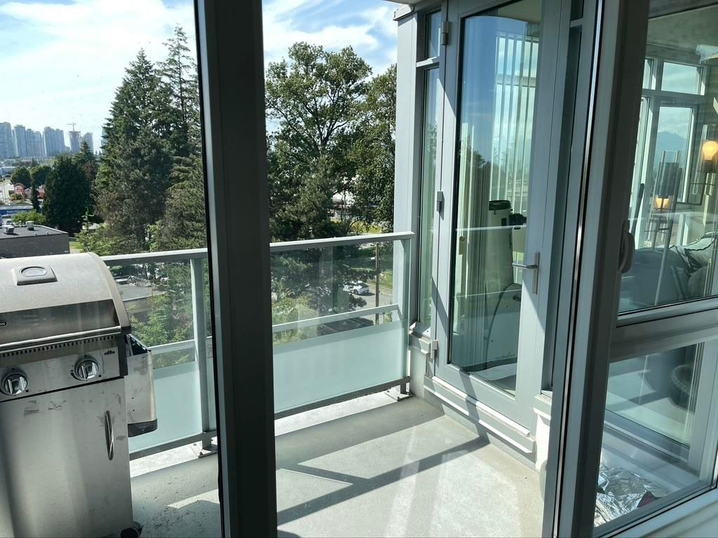 Listing Image 15