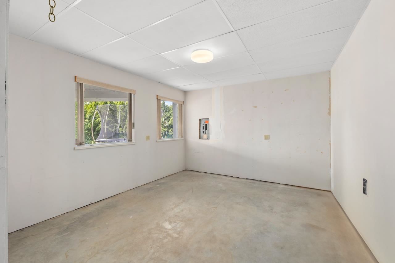 Listing Image 33