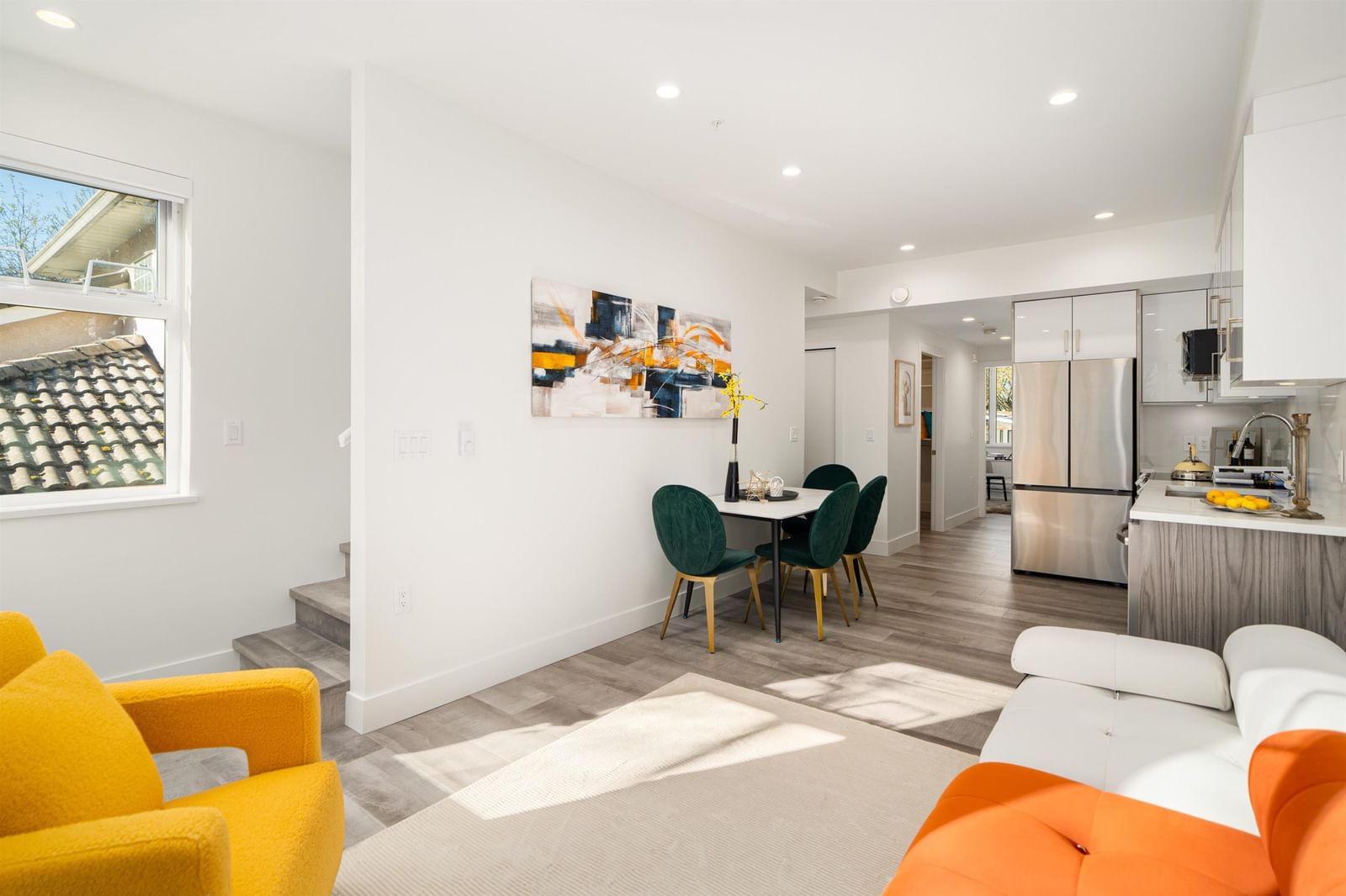 Listing Image 10