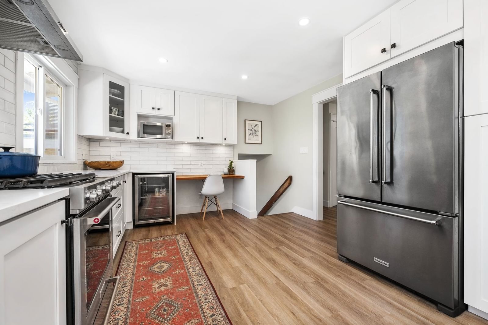 Listing Image 9