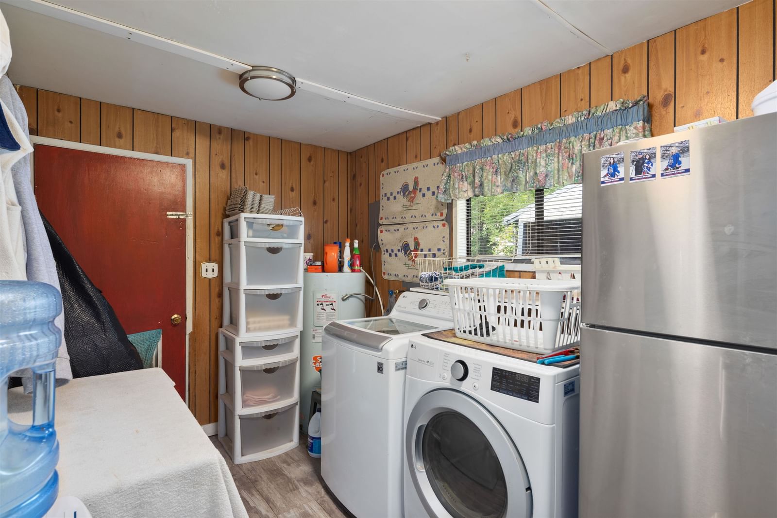 Listing Image 11