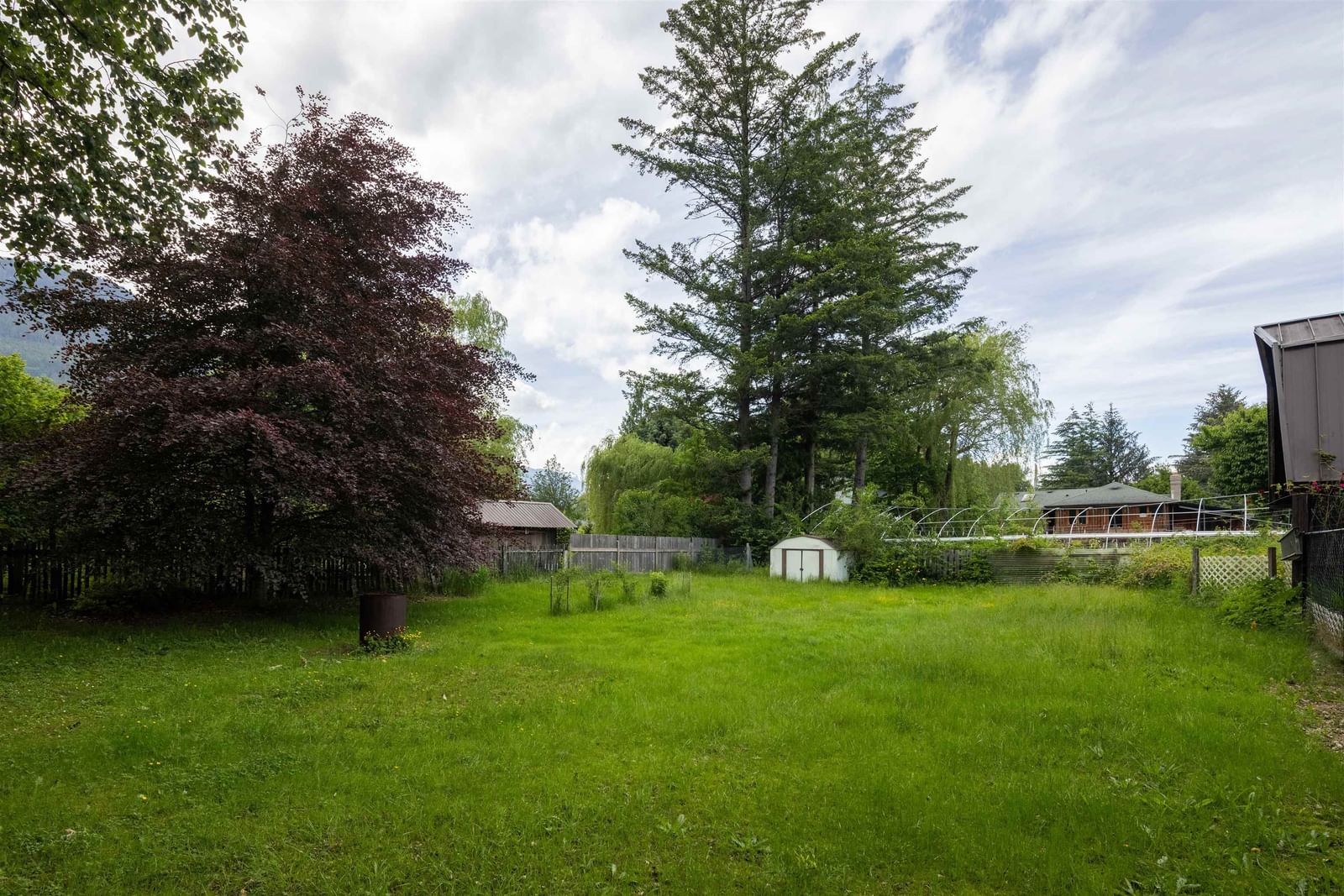 Listing Image 8
