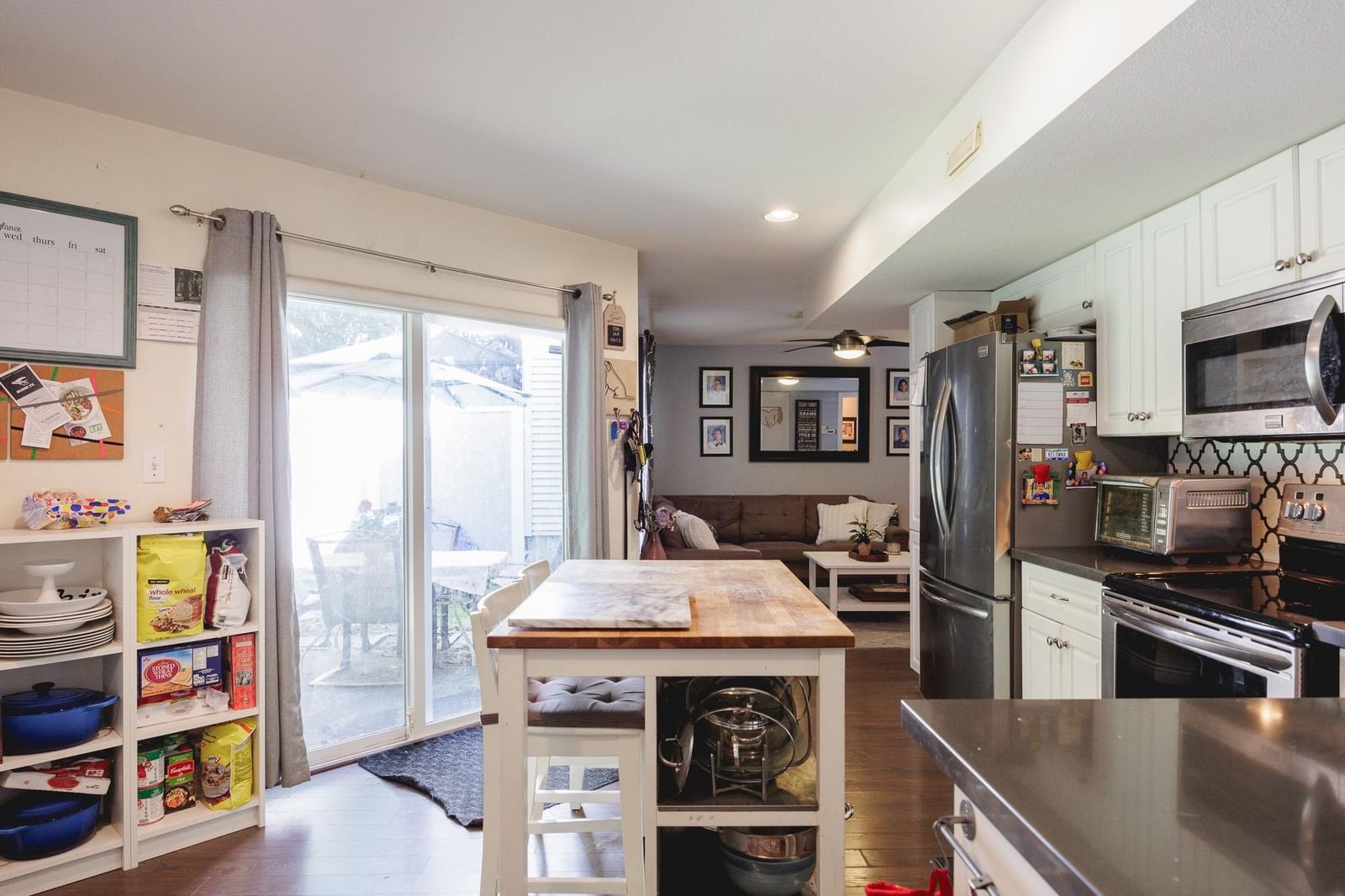Listing Image 9