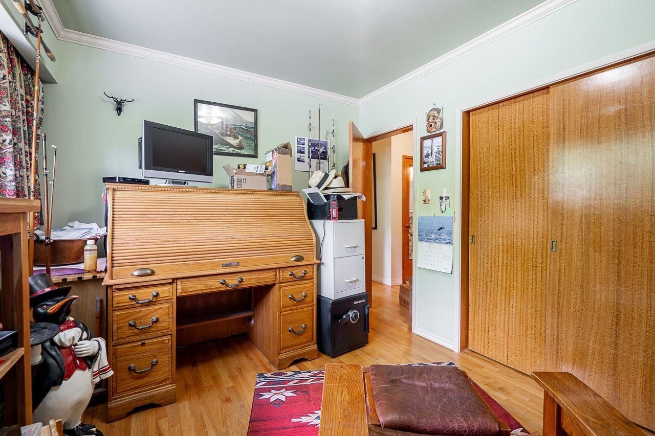 Listing Image 17