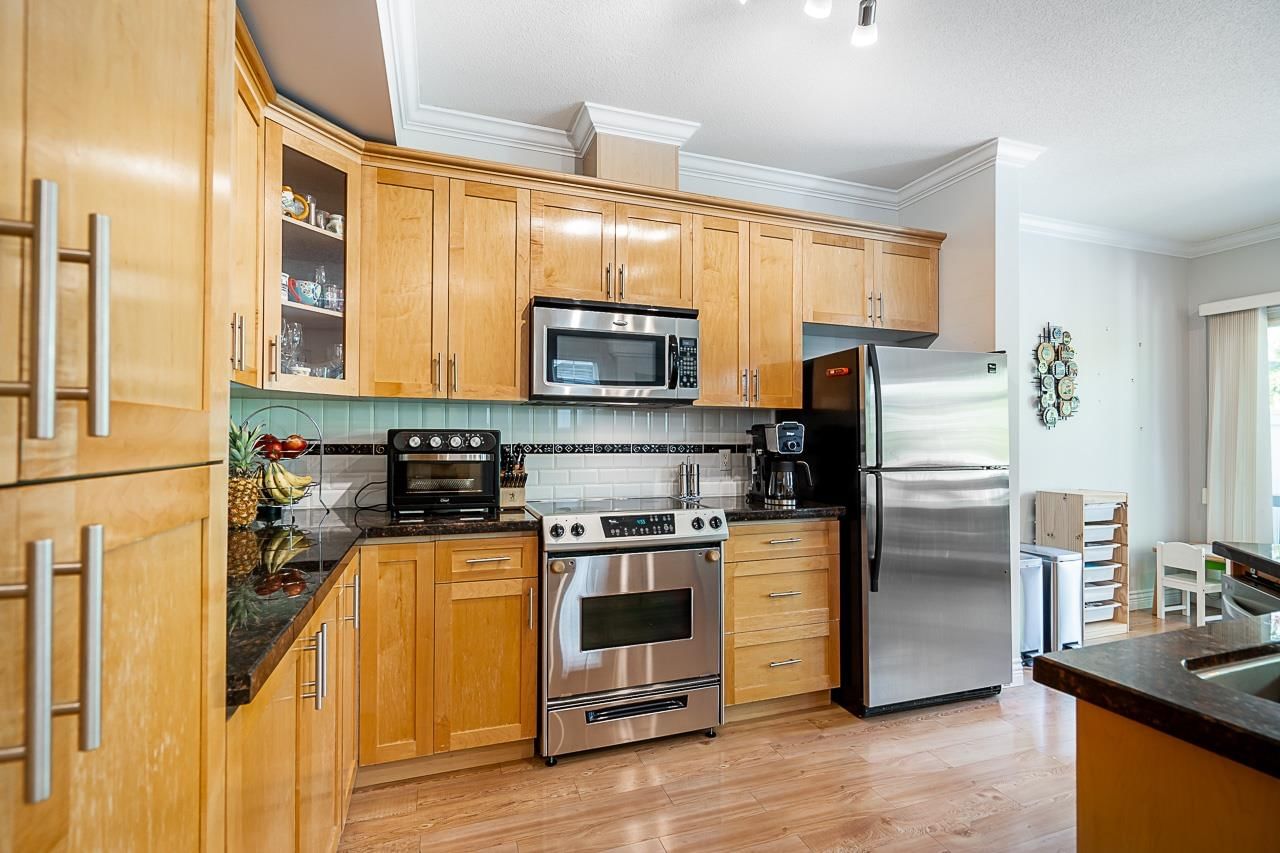 Listing Image 9
