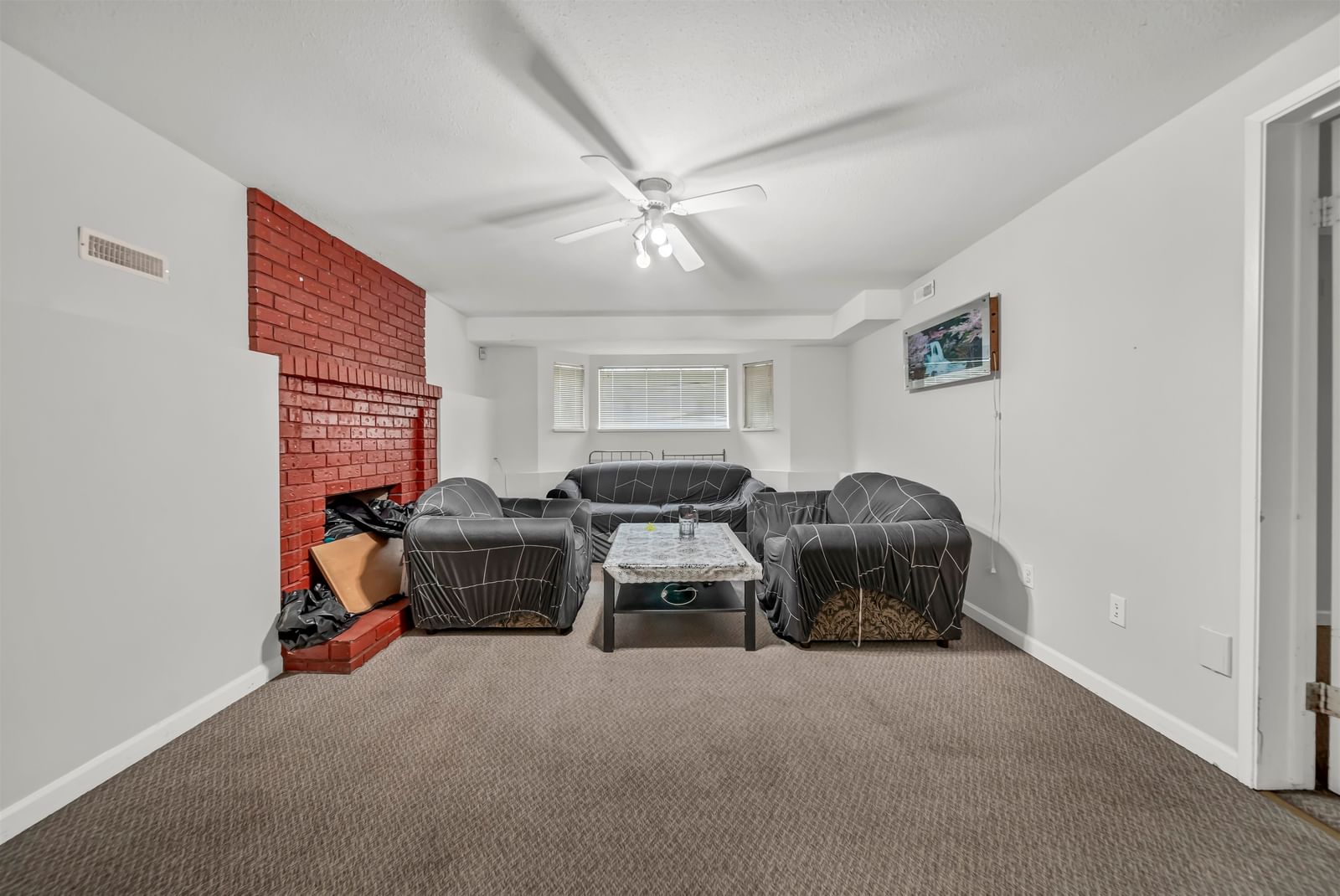 Listing Image 24