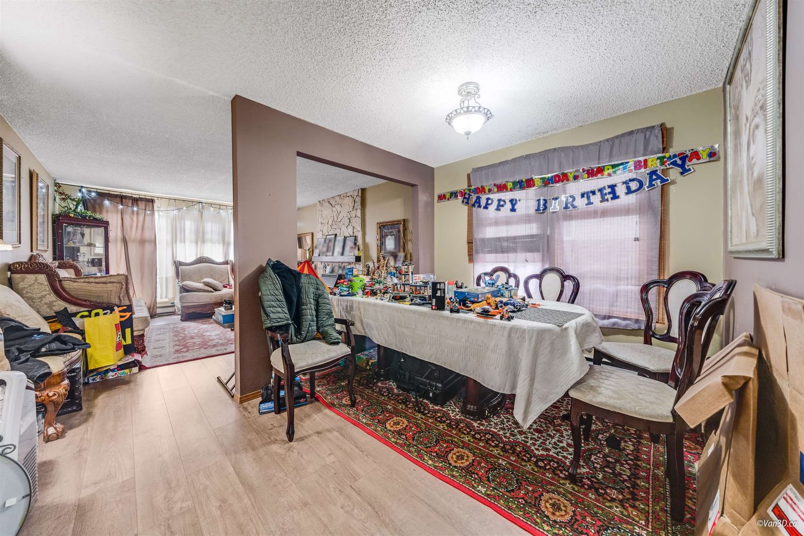 Listing Image 3