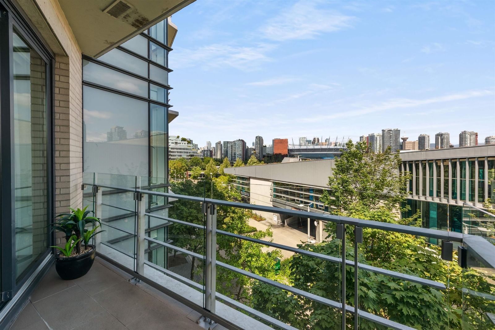 Listing Image 21