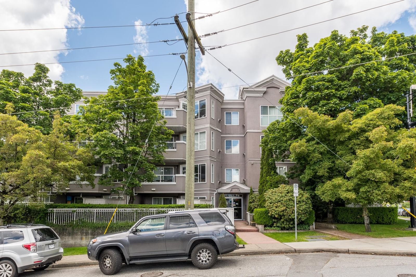 Listing Image 16