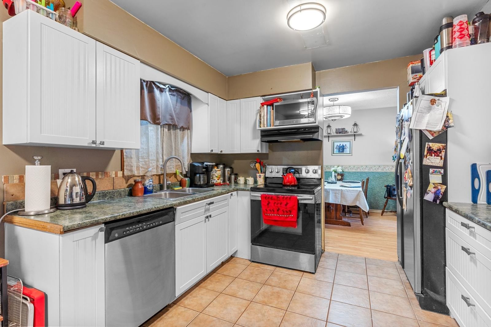 Listing Image 12