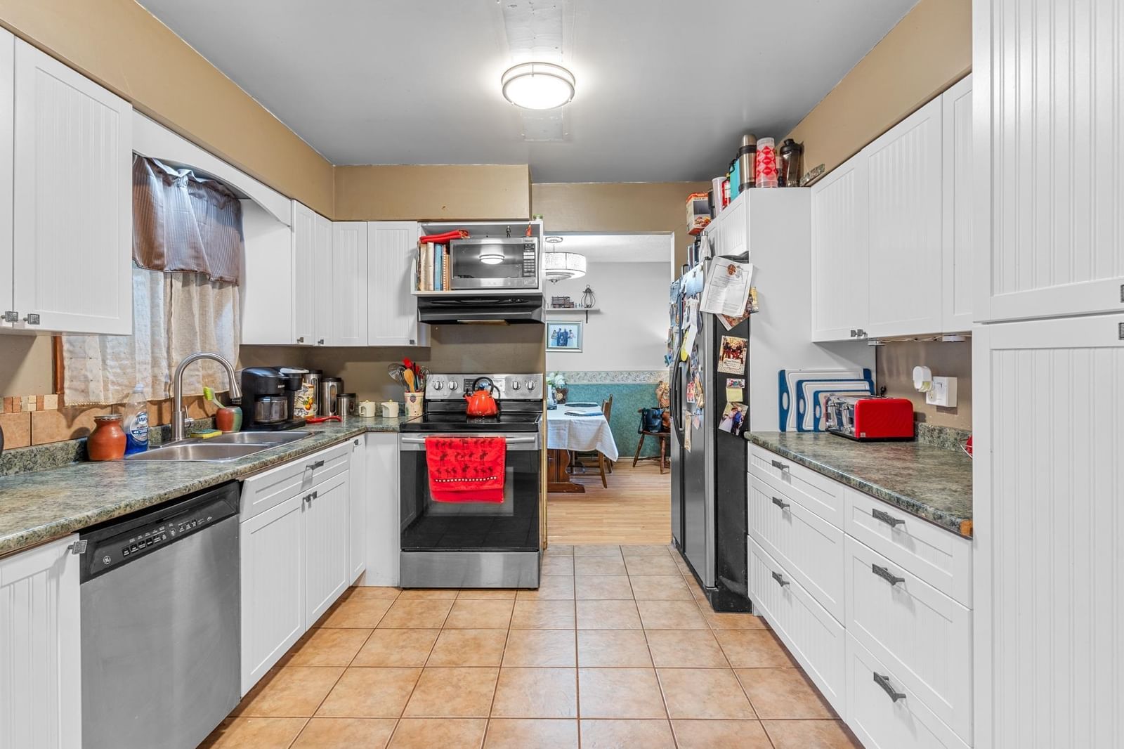 Listing Image 9