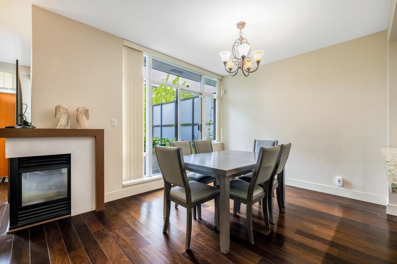 Listing Image 10
