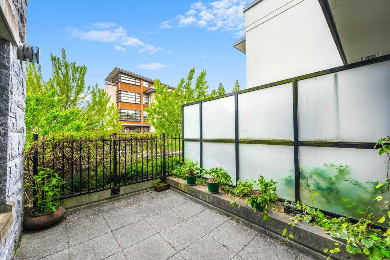 Listing Image 12