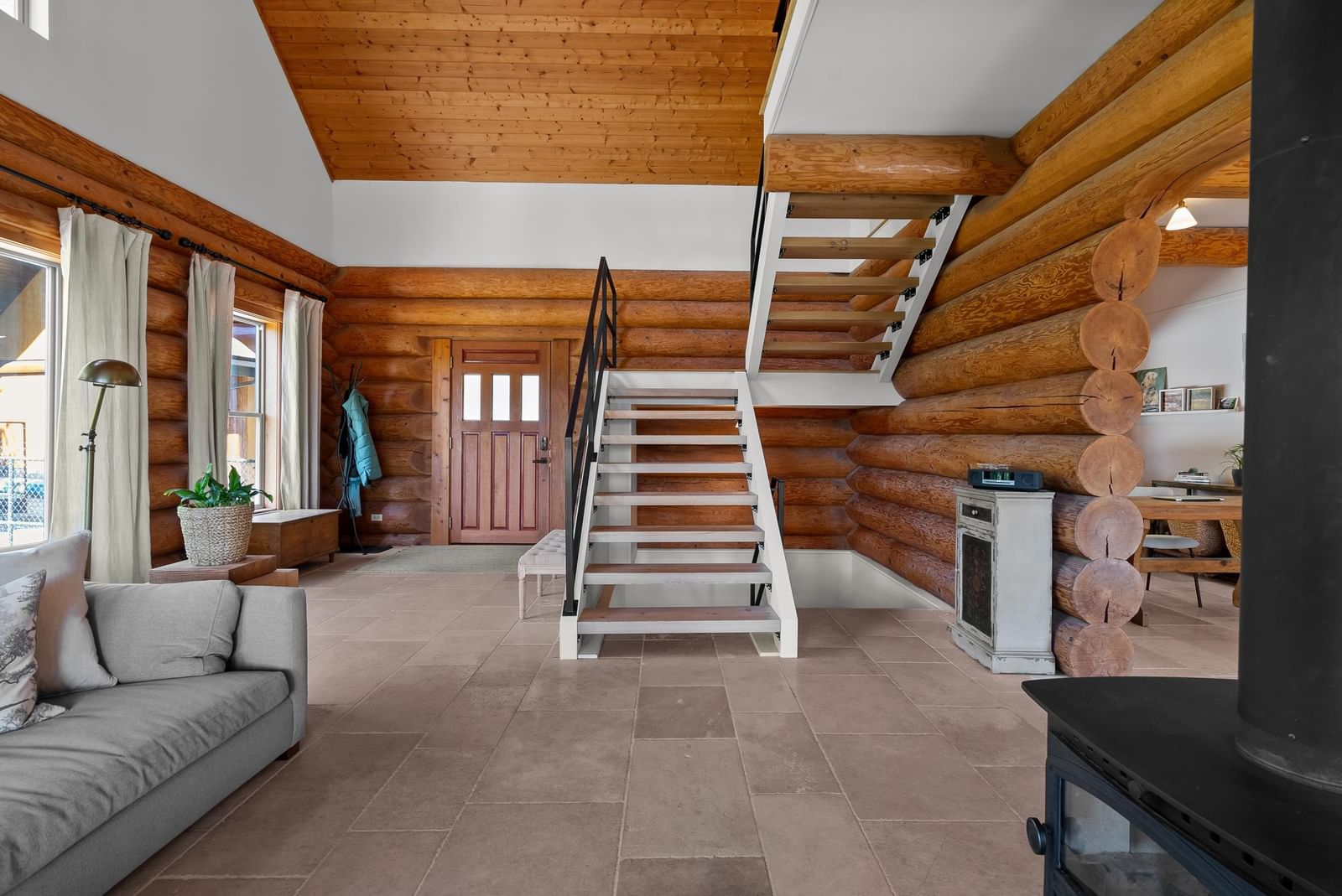 Listing Image 12