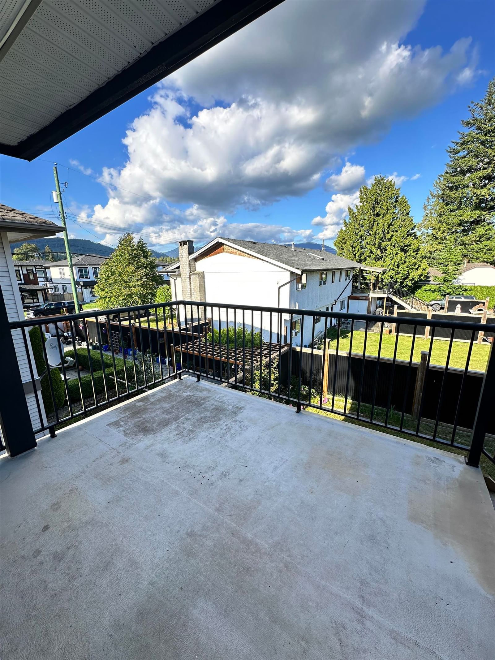 Listing Image 14