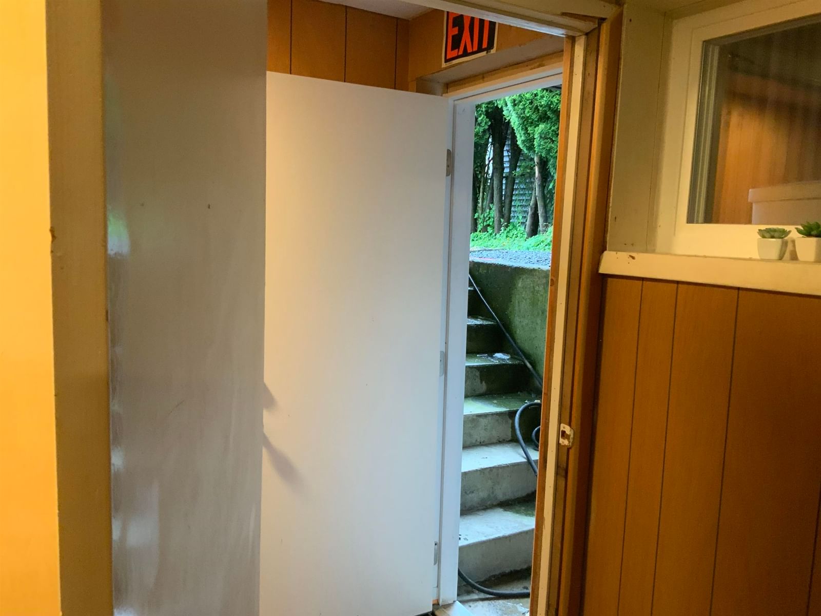 Listing Image 28